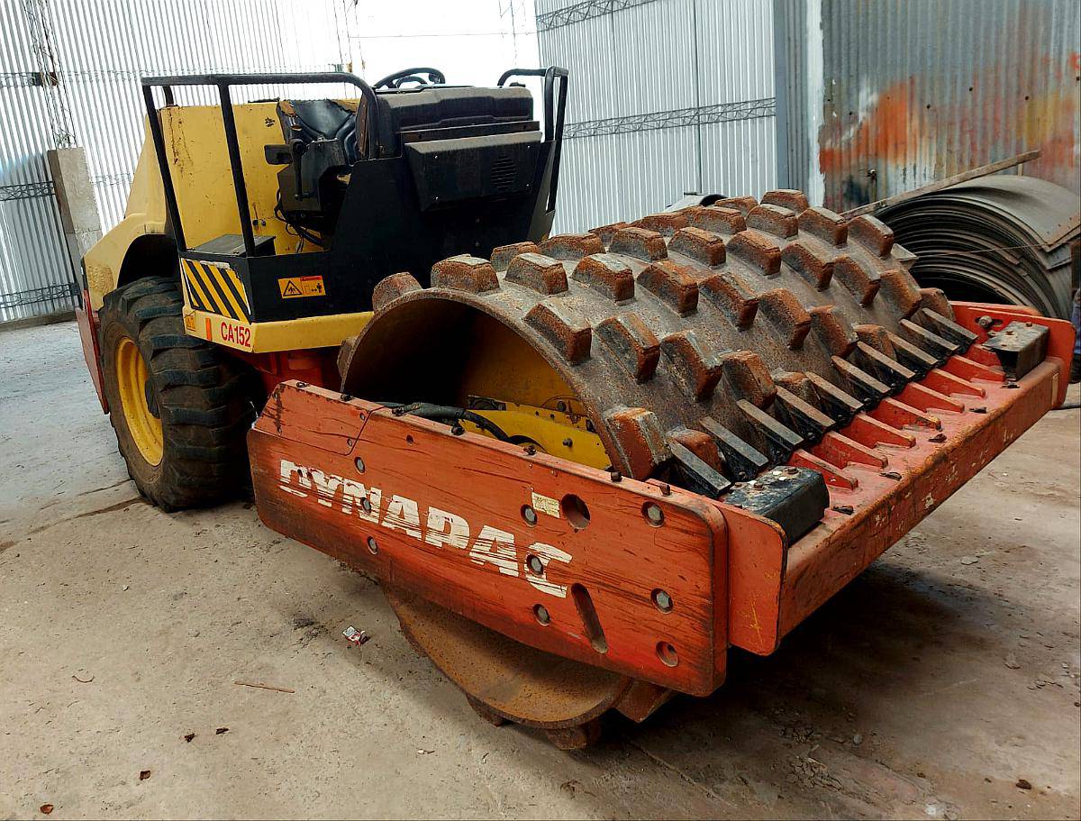 Compactador Rodillo Vibratorio Dynapac CA152 PD