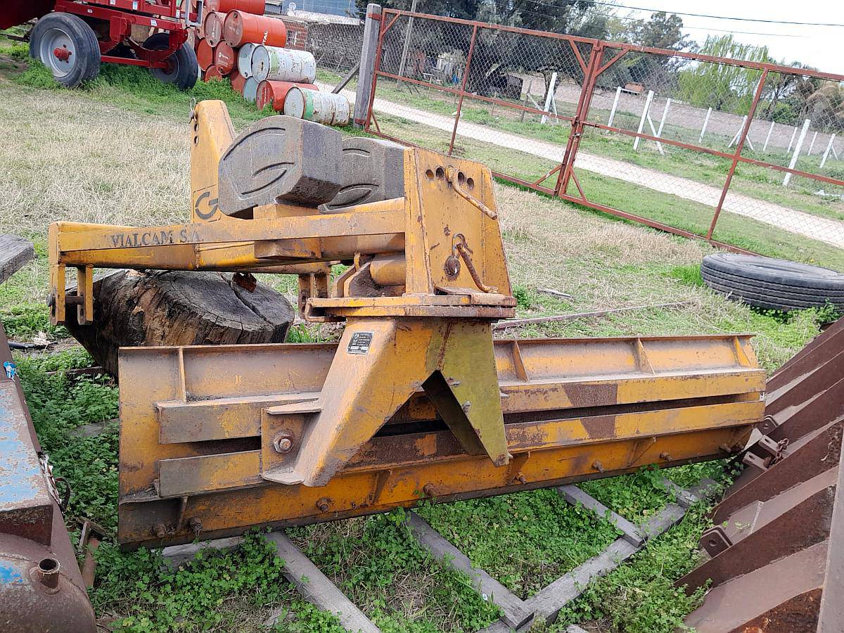 Niveladora Marca Grosspal 3ptos