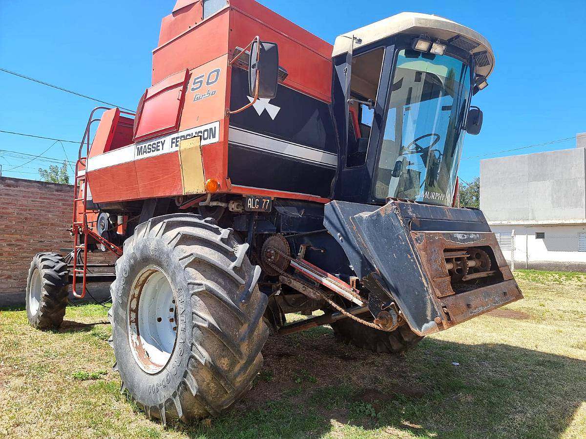 Cosechadora Massey Ferguson 5650 Mod. 2001