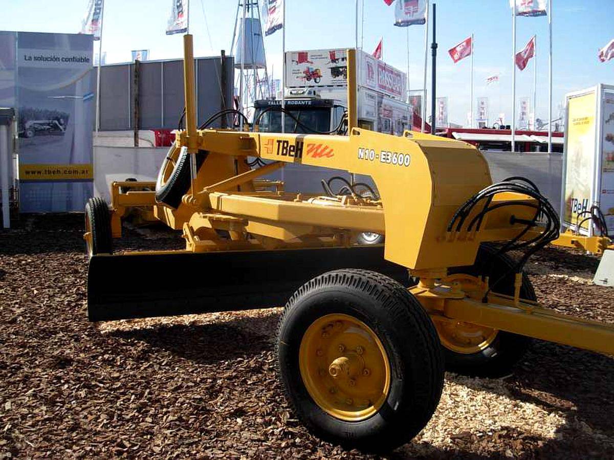 Niveladora de Arrastre Tbeh N-10 E3600