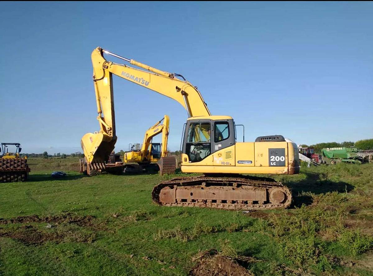 Komatsu PC 200-7, con Zapata de 0,7
