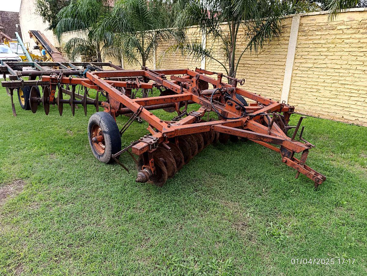 Rastra Doble Acción de 36 Discos. Marca Crucianelli.