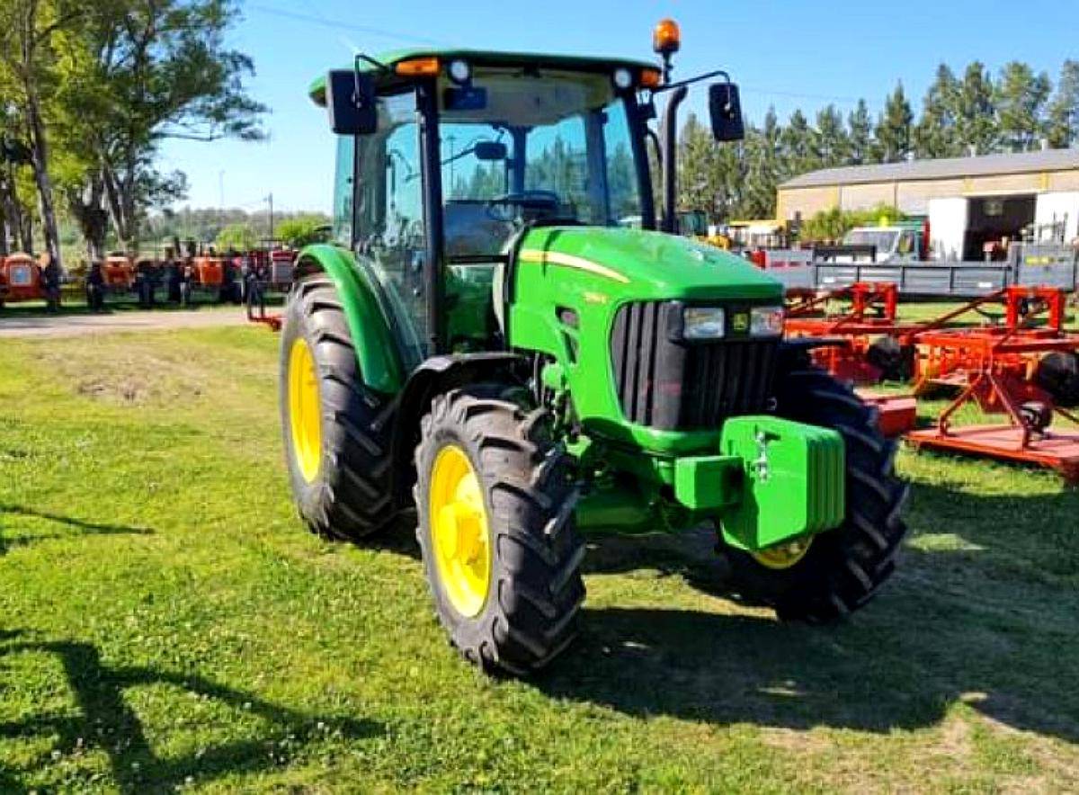 John Deere 5082e. Power Reverse. Cabina Orig. LEV 3 Ptos