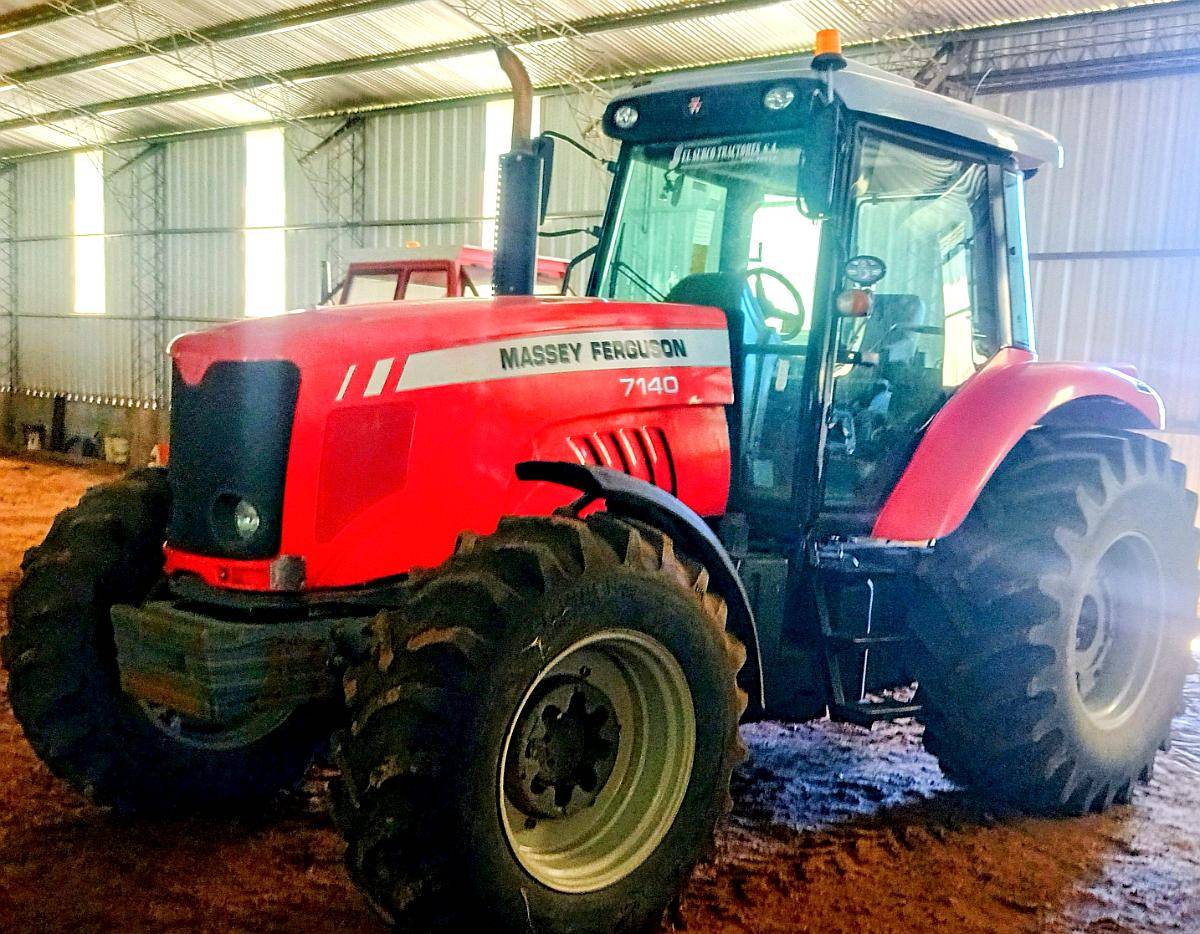 Massey Fergusson 7140 2013 DT - Motor 8500 Hs