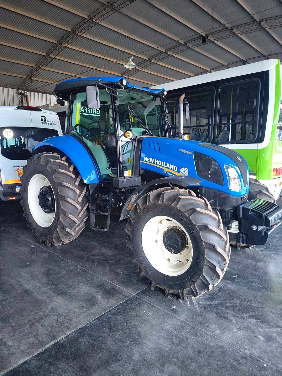 New Holland T5.100 S. Potencia 87 CV