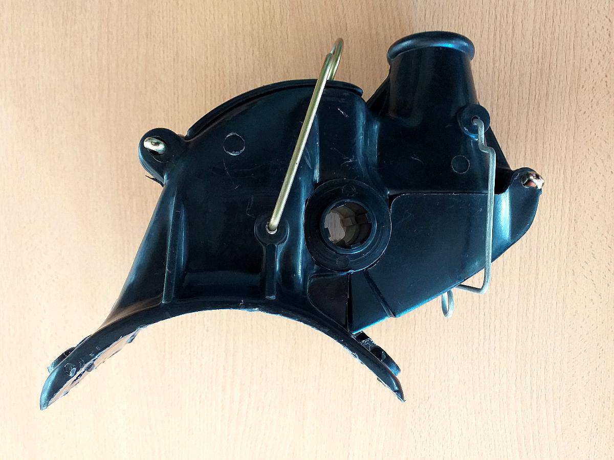 Dosificadores con Cepillos Limpia Chevron.