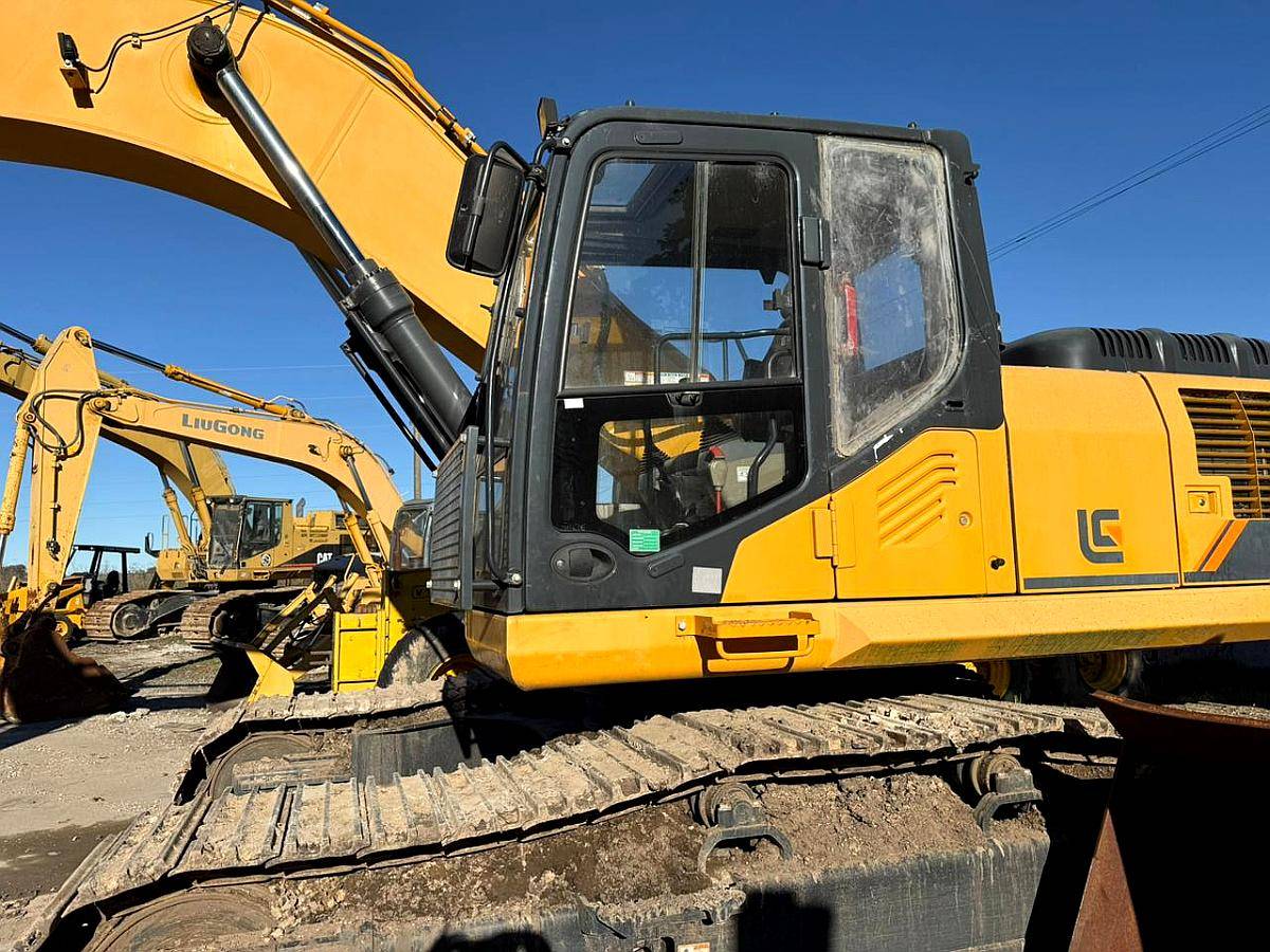 Excavadora Liugong CLG933 Usada