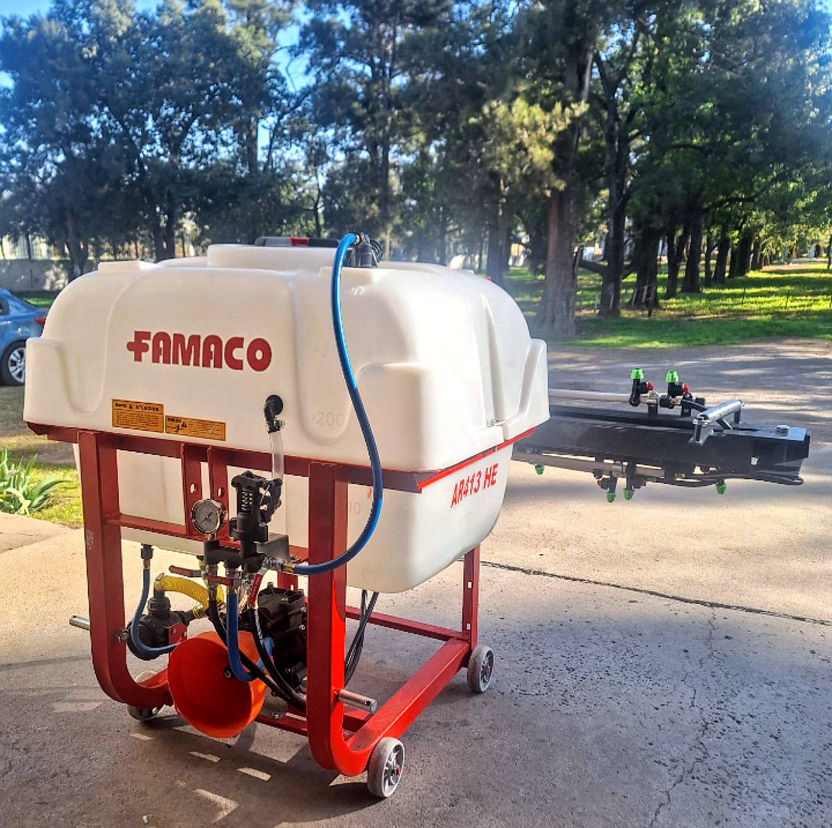 Pulverizador para 3 Puntos 400 Lts. 10mts. TU 413 HE Famaco