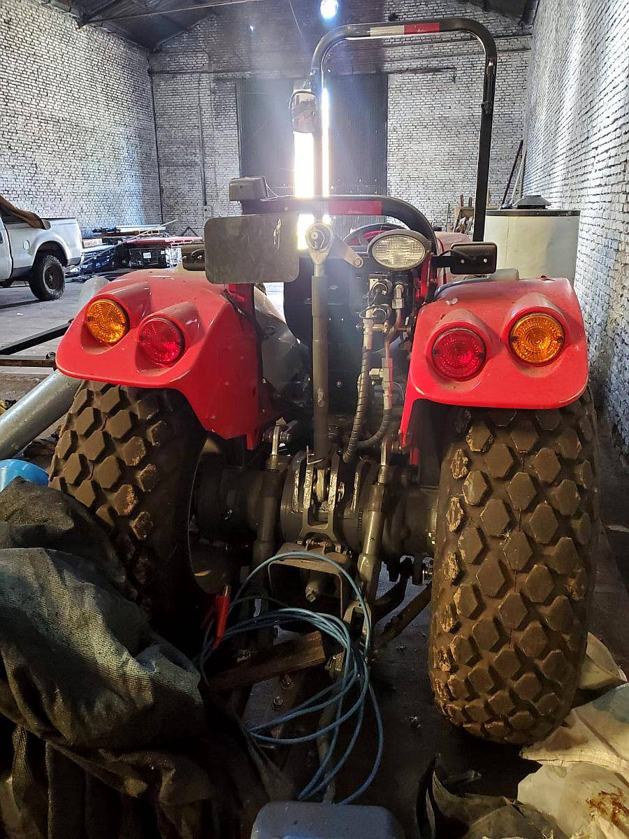 Tractor Massey Fergusson 4275 Compacto-año 2017