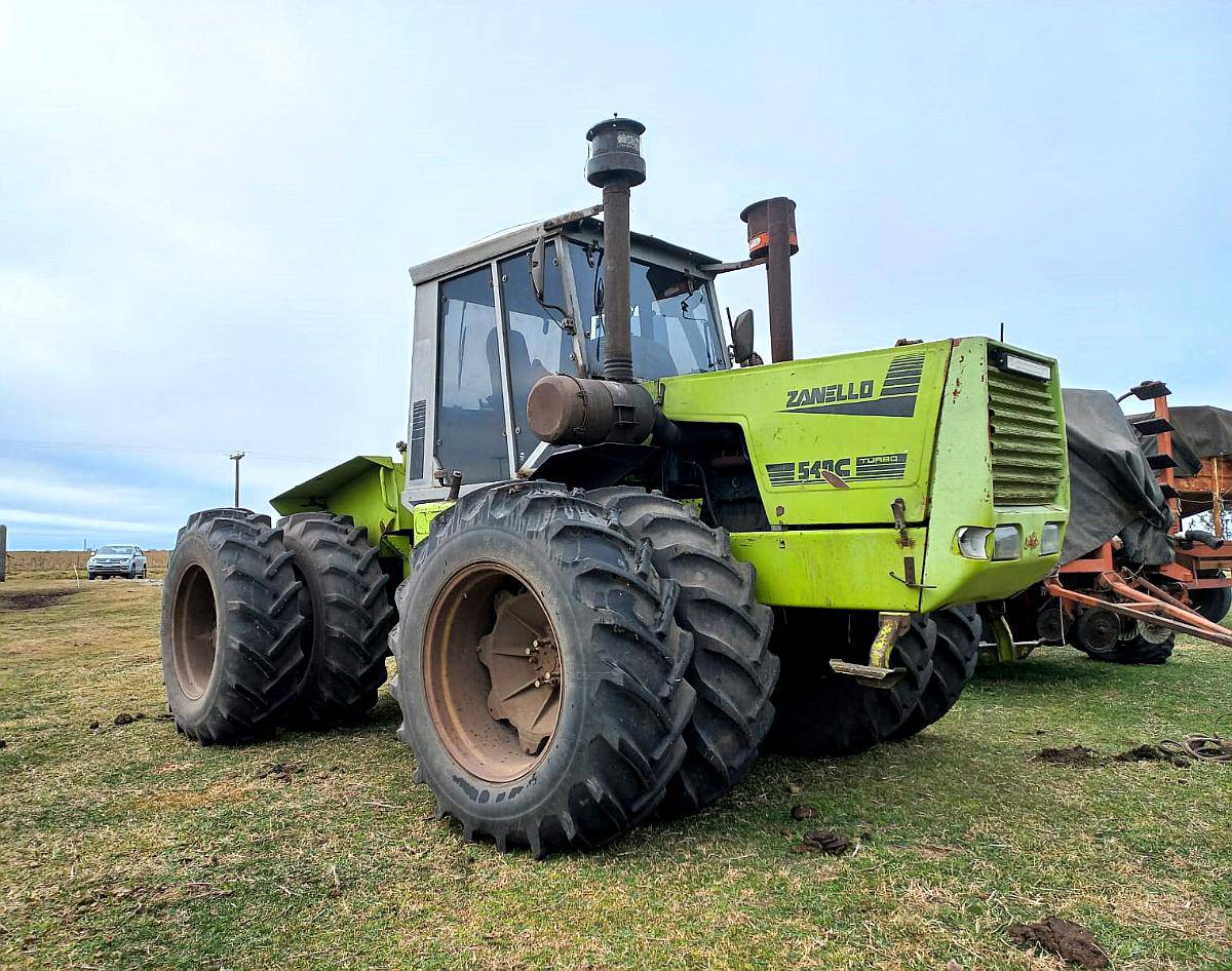 Zanello 540 Duales 18.4x34 Buen Tractor