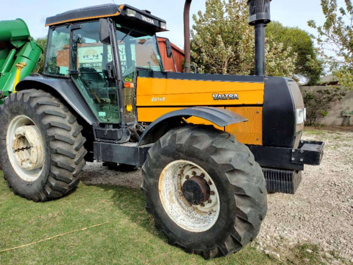 Valtra BH160 con 7.700 Hs de Fabrica