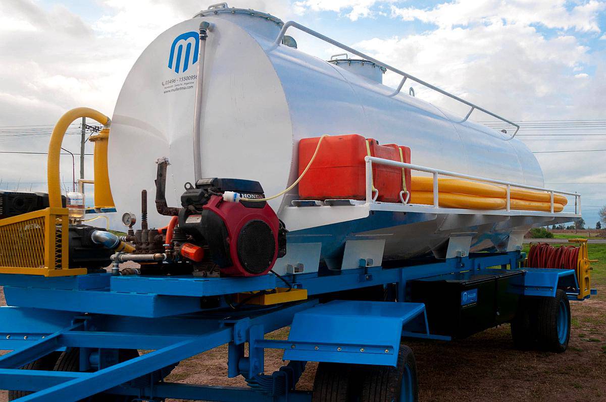 Tanque Atmosférico con Equipo Desobstructor