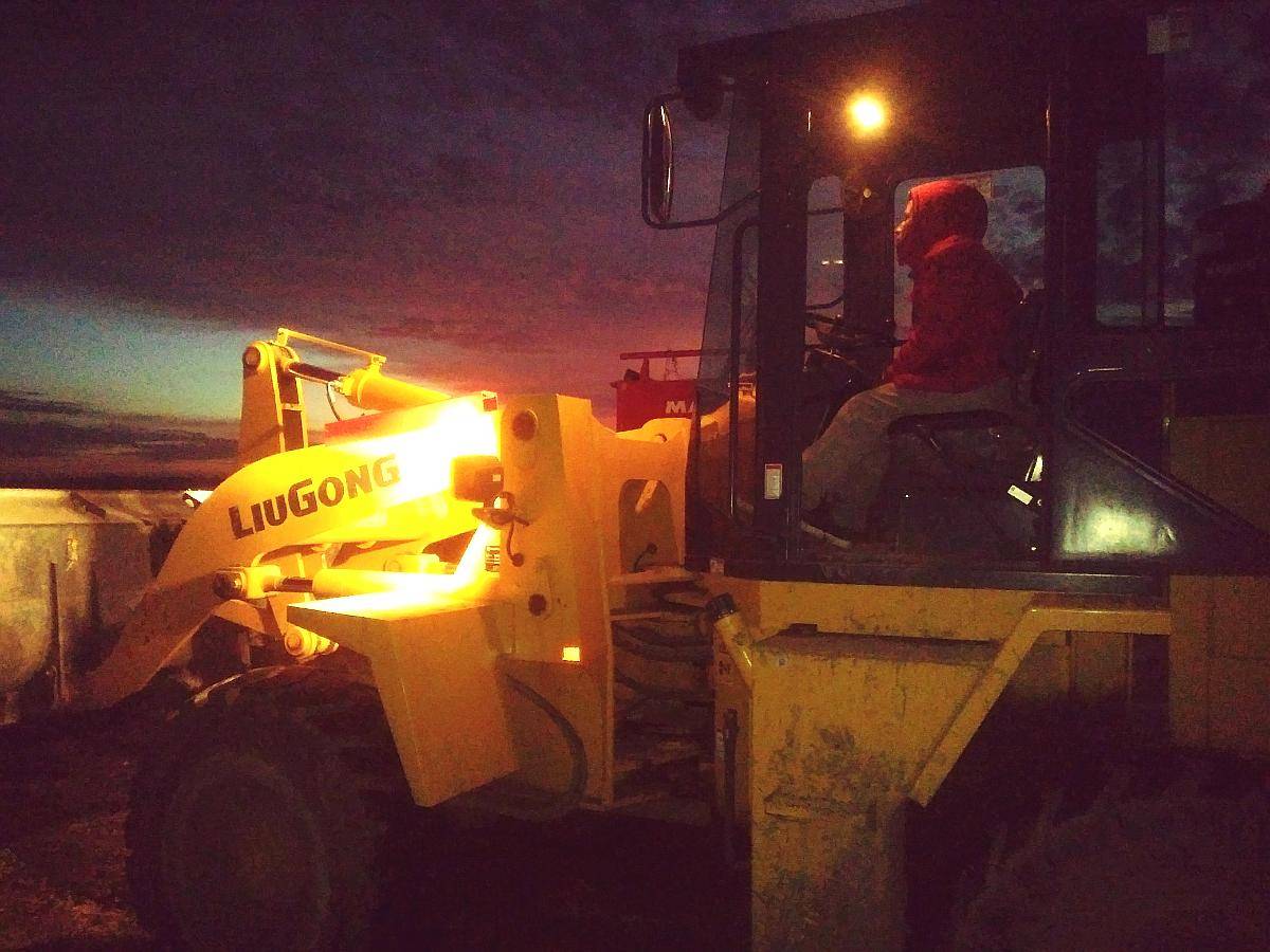 Busco Trabajo de Mixero/tractorista