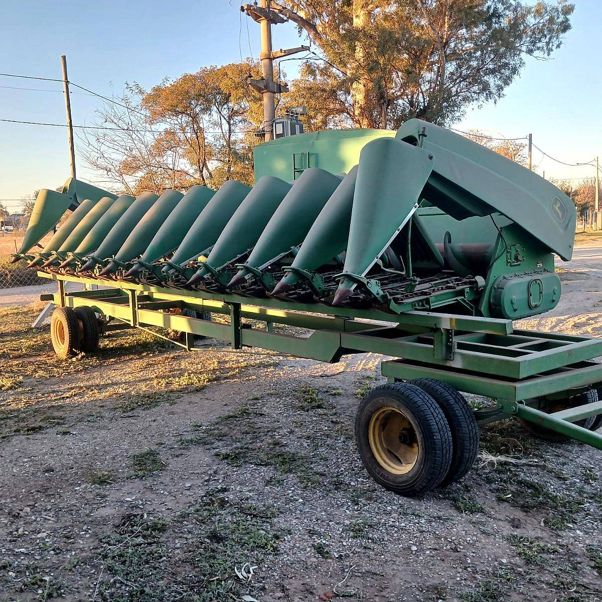 Cabezal Maicero John Deere 12 Surcos a 52 cm