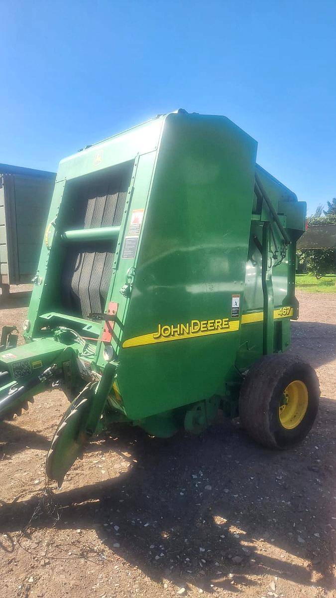 Rotoenfardadora John Deere 467