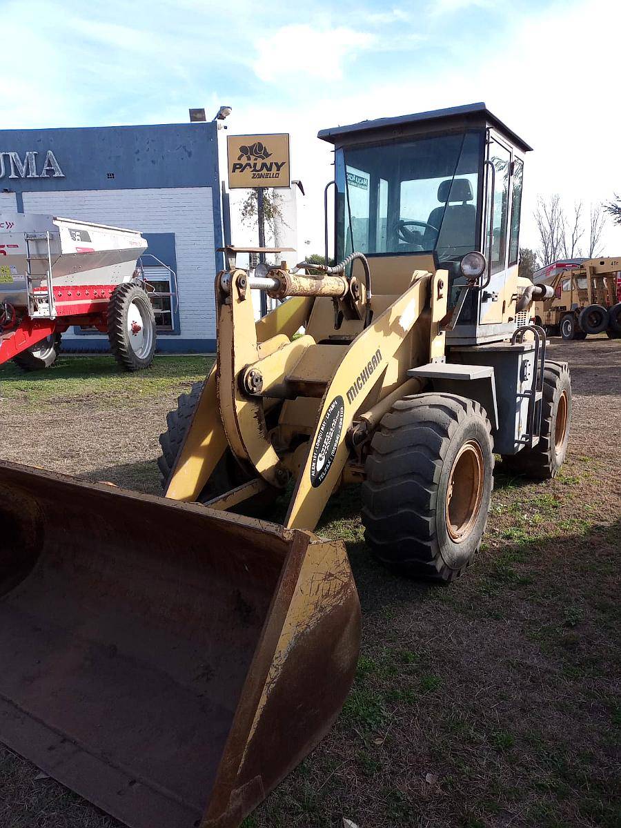 Pala Cargadora Marca Michigan M55 HD Motor Cummins año 2013