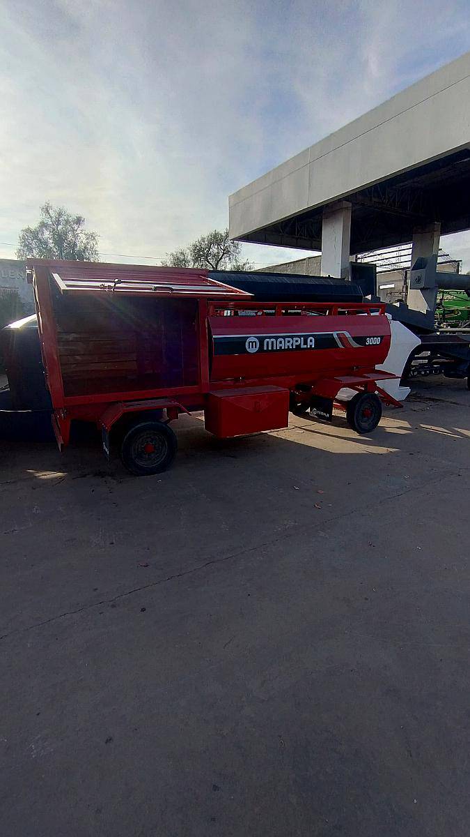 Acoplado Cisterna Combinado con Taller