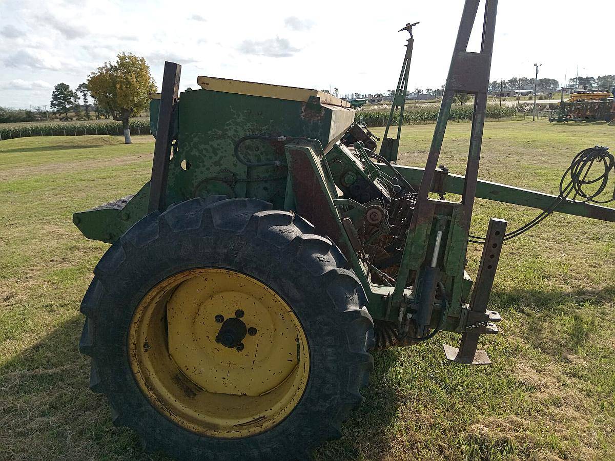 Sembradora Bertini 25 a 17.5