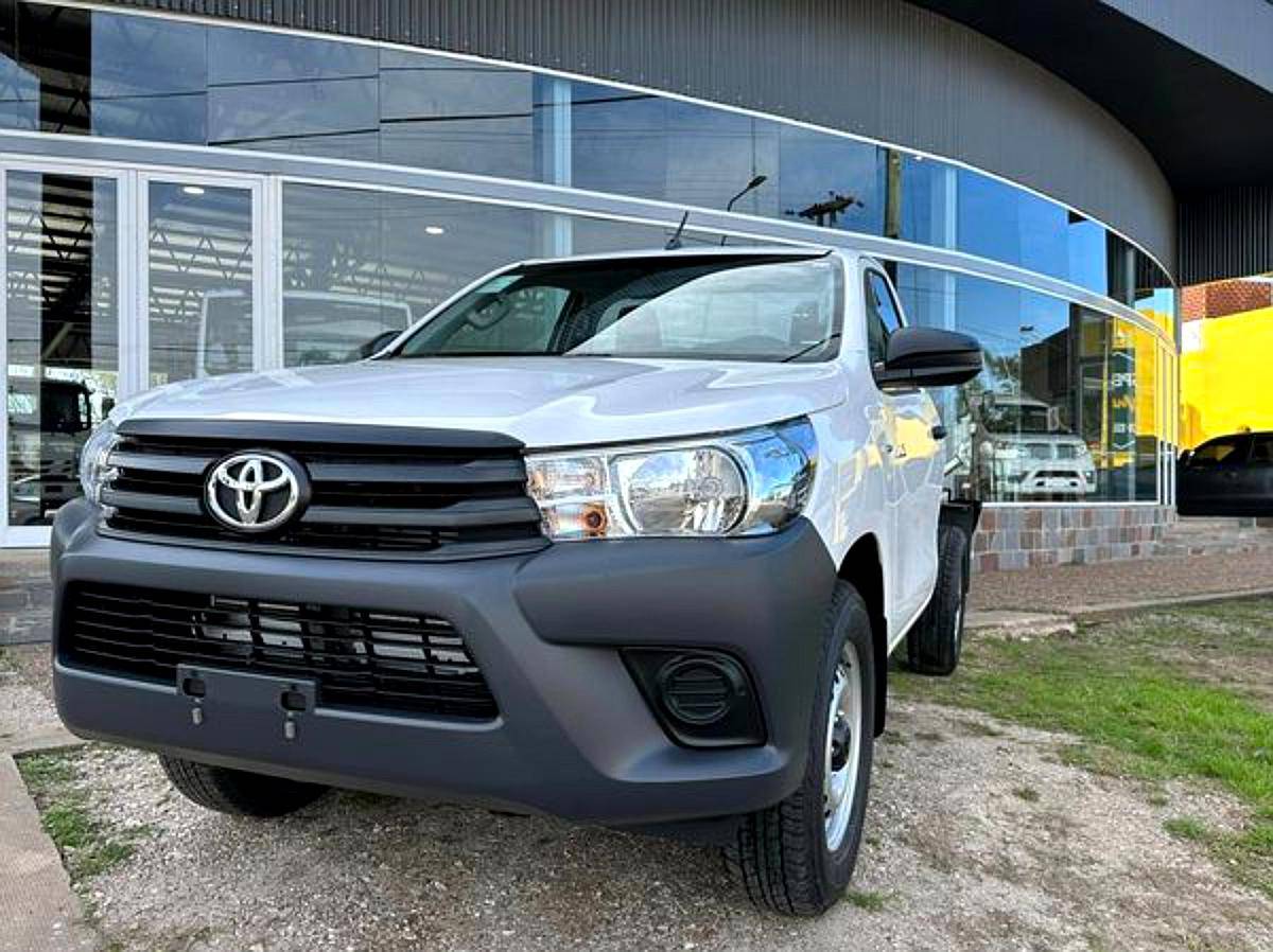 Hilux C/simple 2.4 TDI Chasis 4X2 0km MY2025