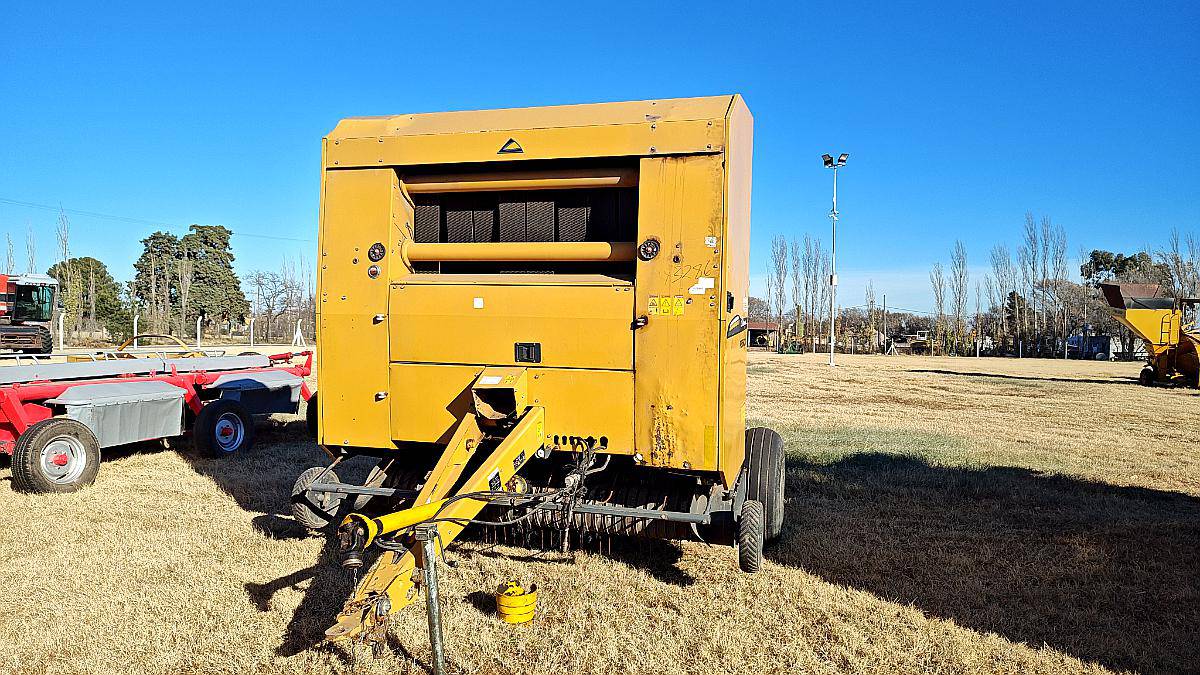 Rotoenfardadora Challenger Rb56ca – año 2014 – 21.000 Rollos