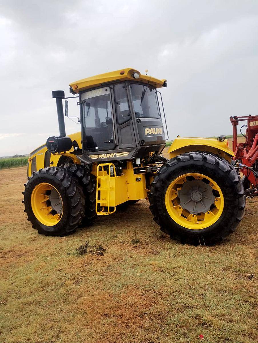 Tractor Pauny Bravo 580