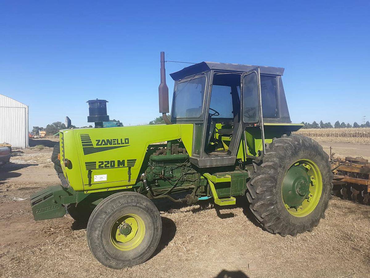 Zanello 220, con Cabina, Traccion Simple. Motor MWM Agroads
