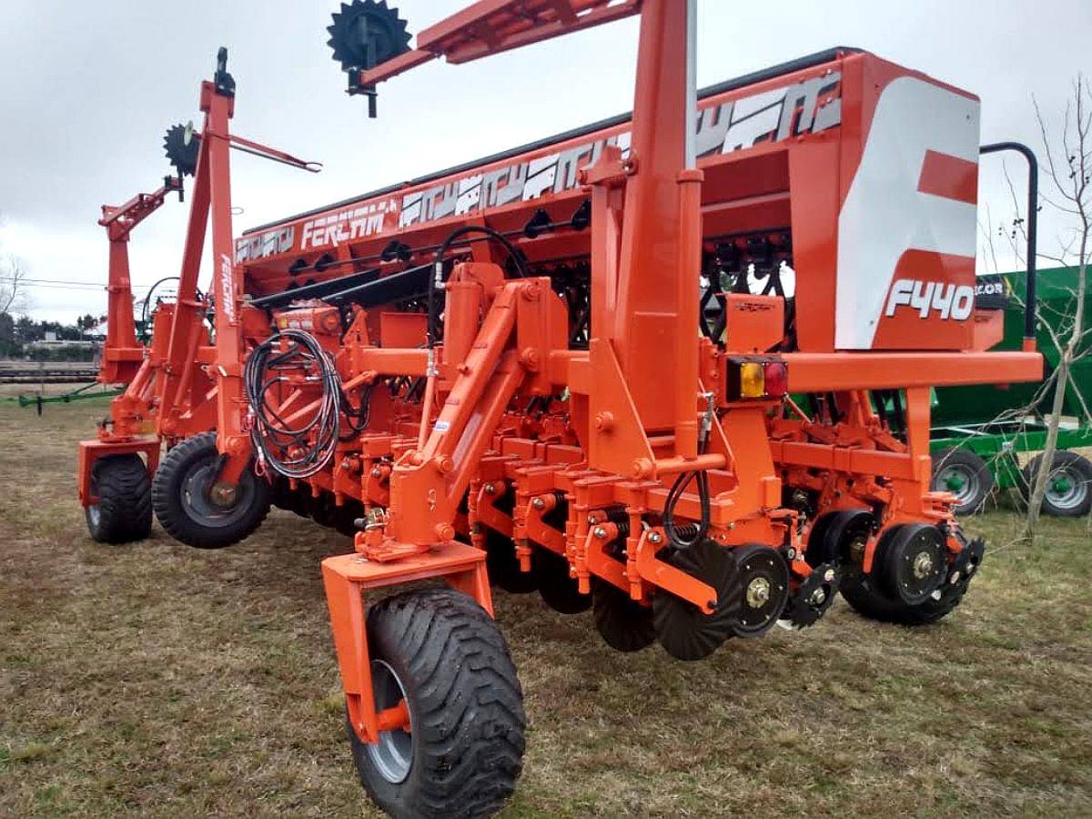 Sembradora Fercam F-440 37 Lineas a 17.5