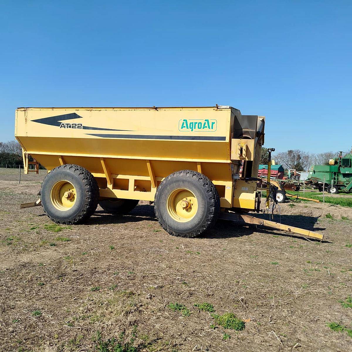 Tolva Autodescargable Agrar 22 TN. Balanza