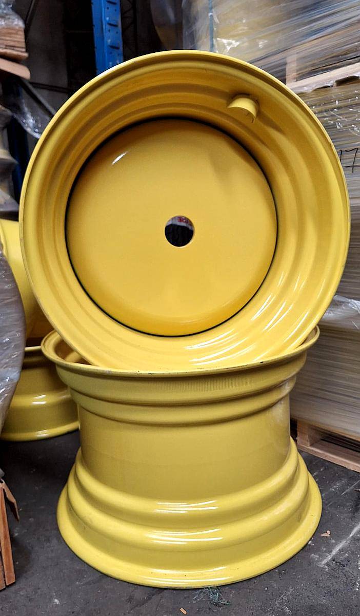 Llanta 19.5 L24 Trasera Retroexcavadora 19,5 L24 Vial