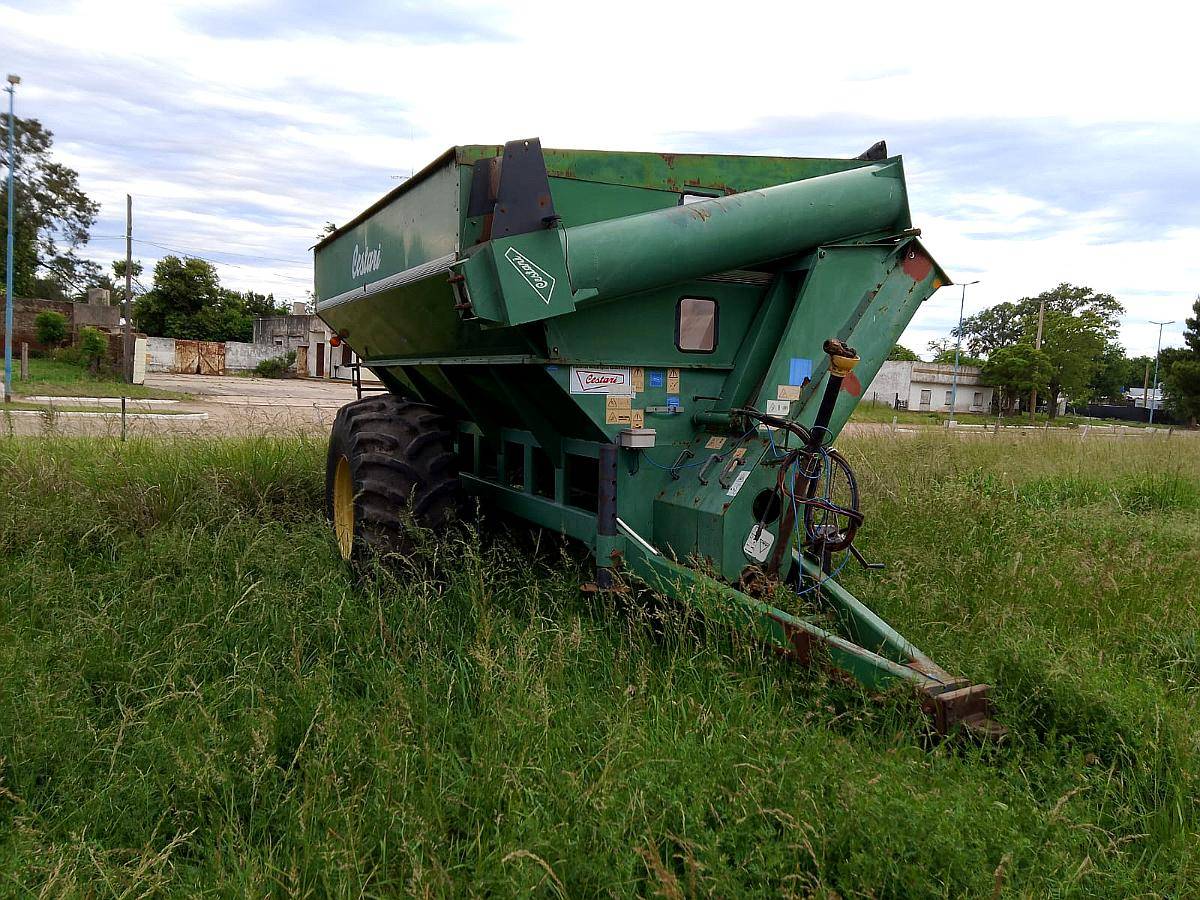 Tolva Autodescargable Cestari 18 TN con Balanza