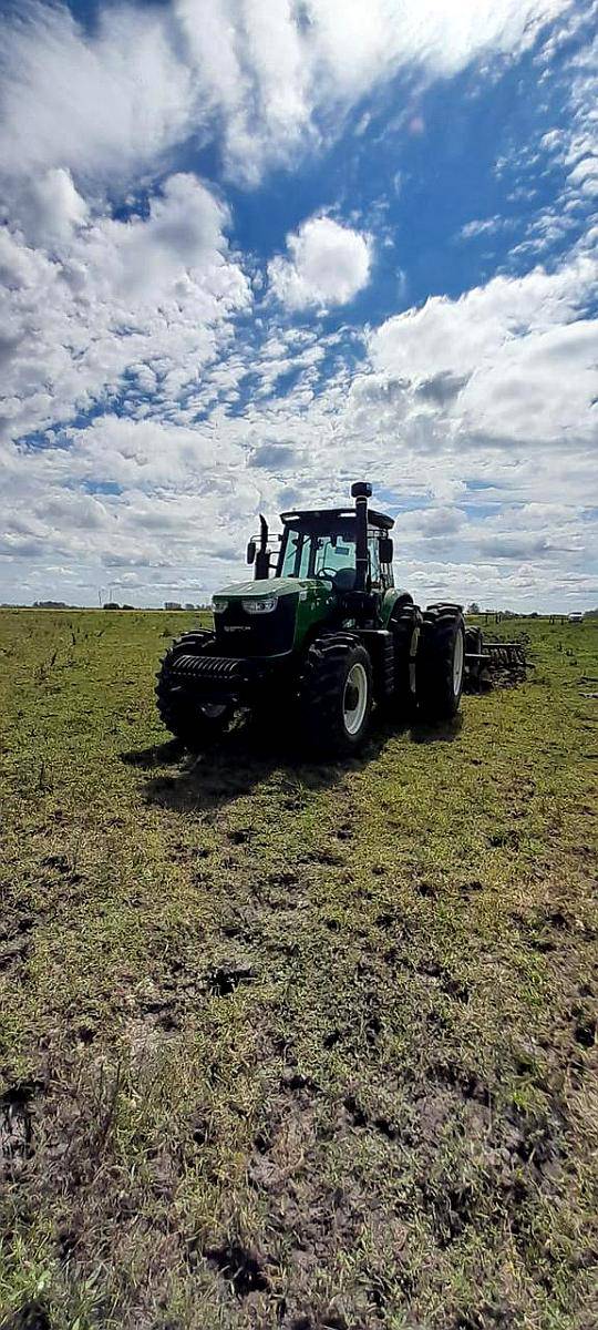 Tractor Chery BY Lion de 225 HP Cabina Full- 9 Chueques