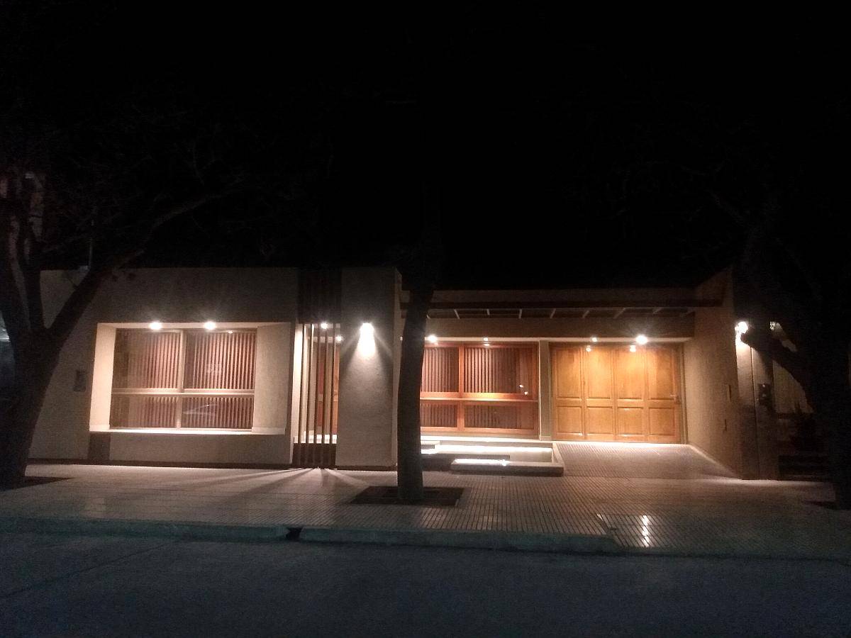 Se Vende Excelente Casa Céntrica Amoblada