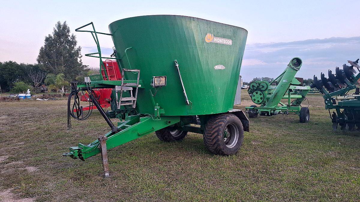 Mixer Vertical Montecor MV 14 con Balanza