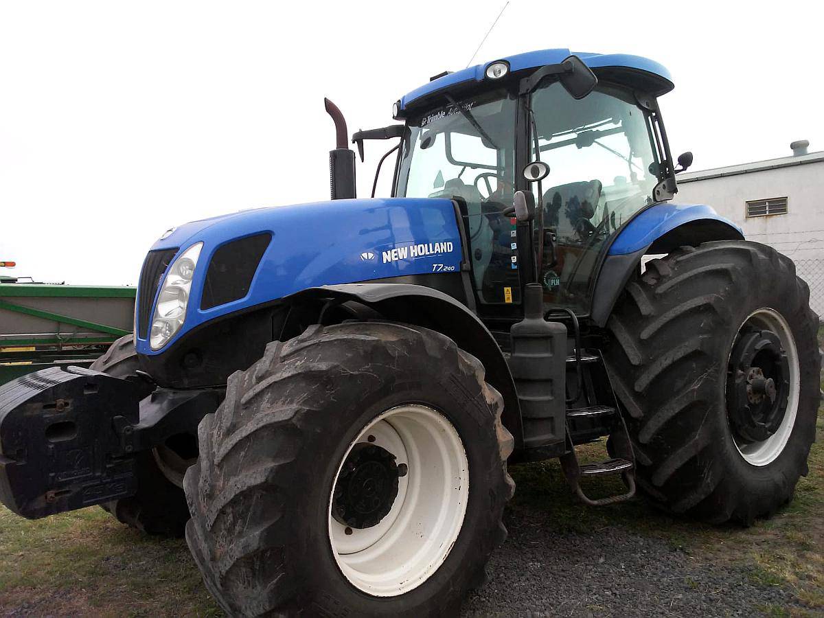 Tractor New Holland T7240 año 2013