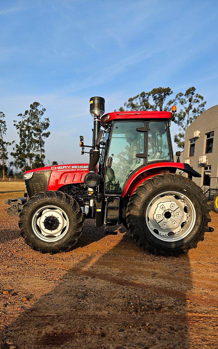 Tractor Chery RC1104 115hp Cabinado