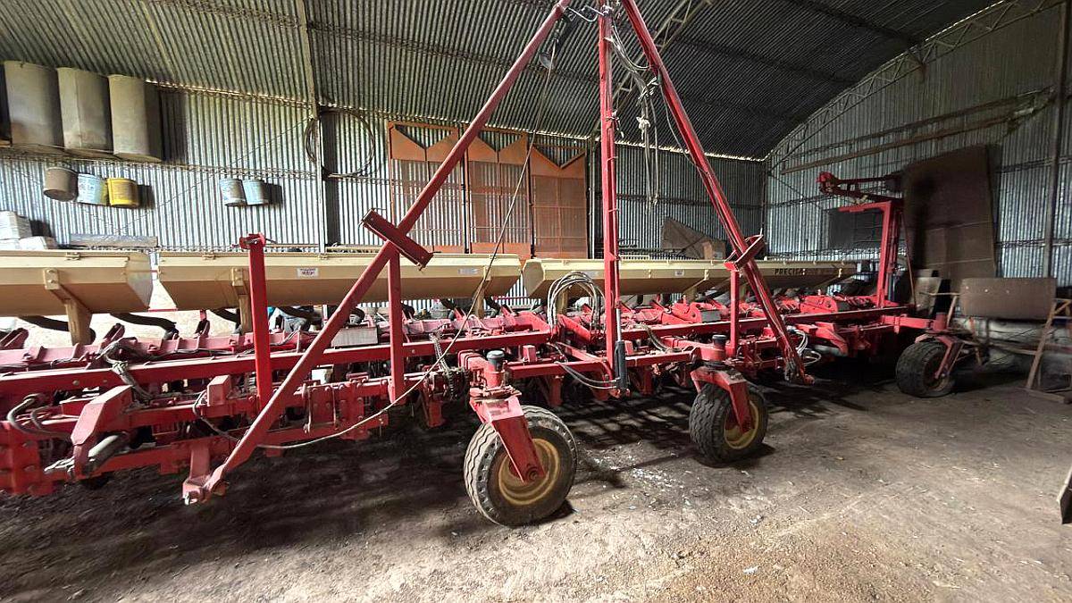 Sembradora Giorgis Precisa 8000 de 24 a 52 cm C/monitor