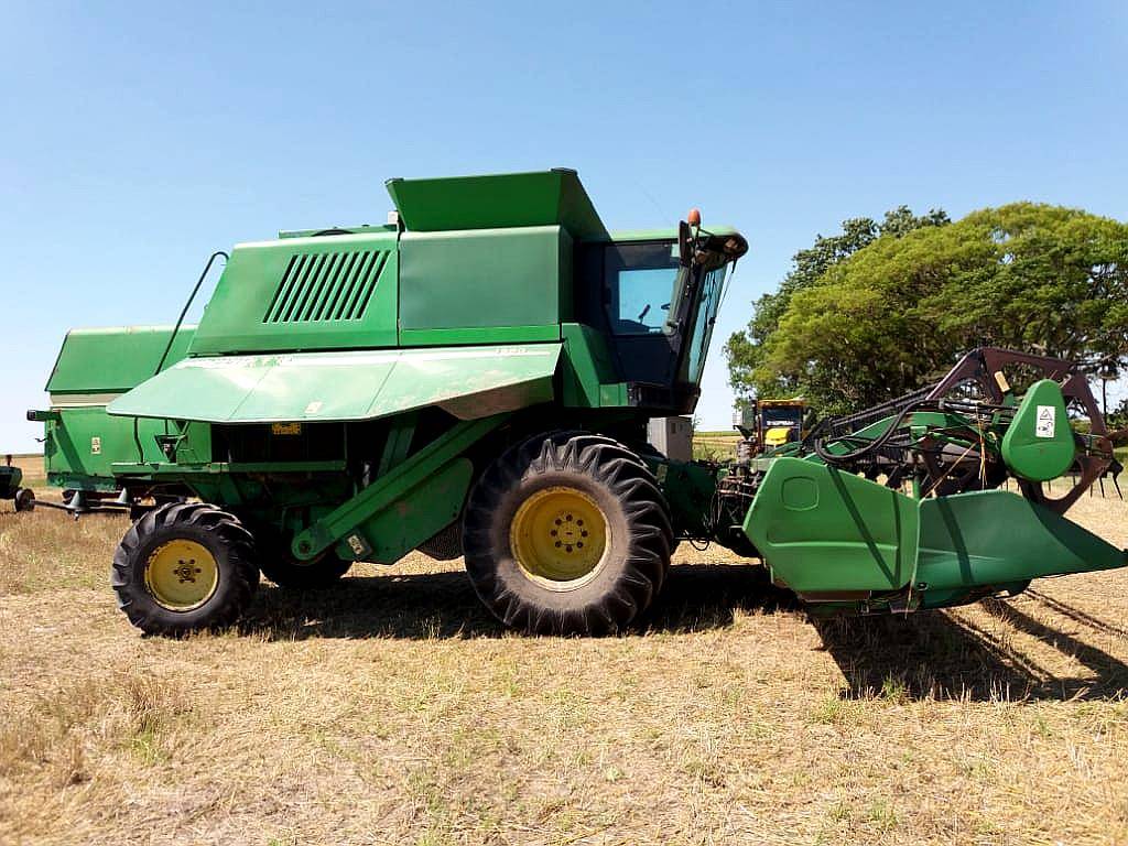 Se Vende JD 1550 con Cabezales