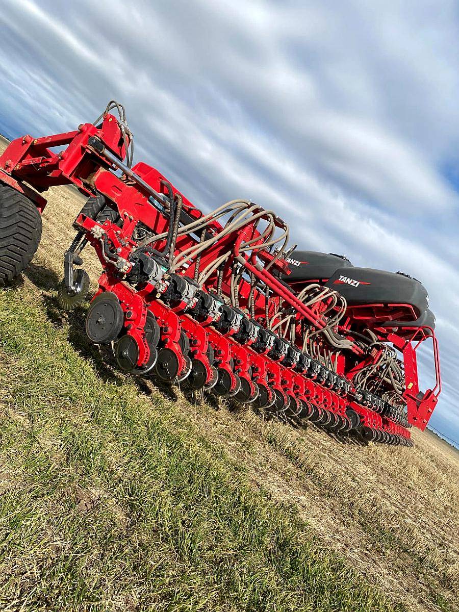 Sembradora Tanzi Serial 5 AIR Planter año 2023 Tomo Usada