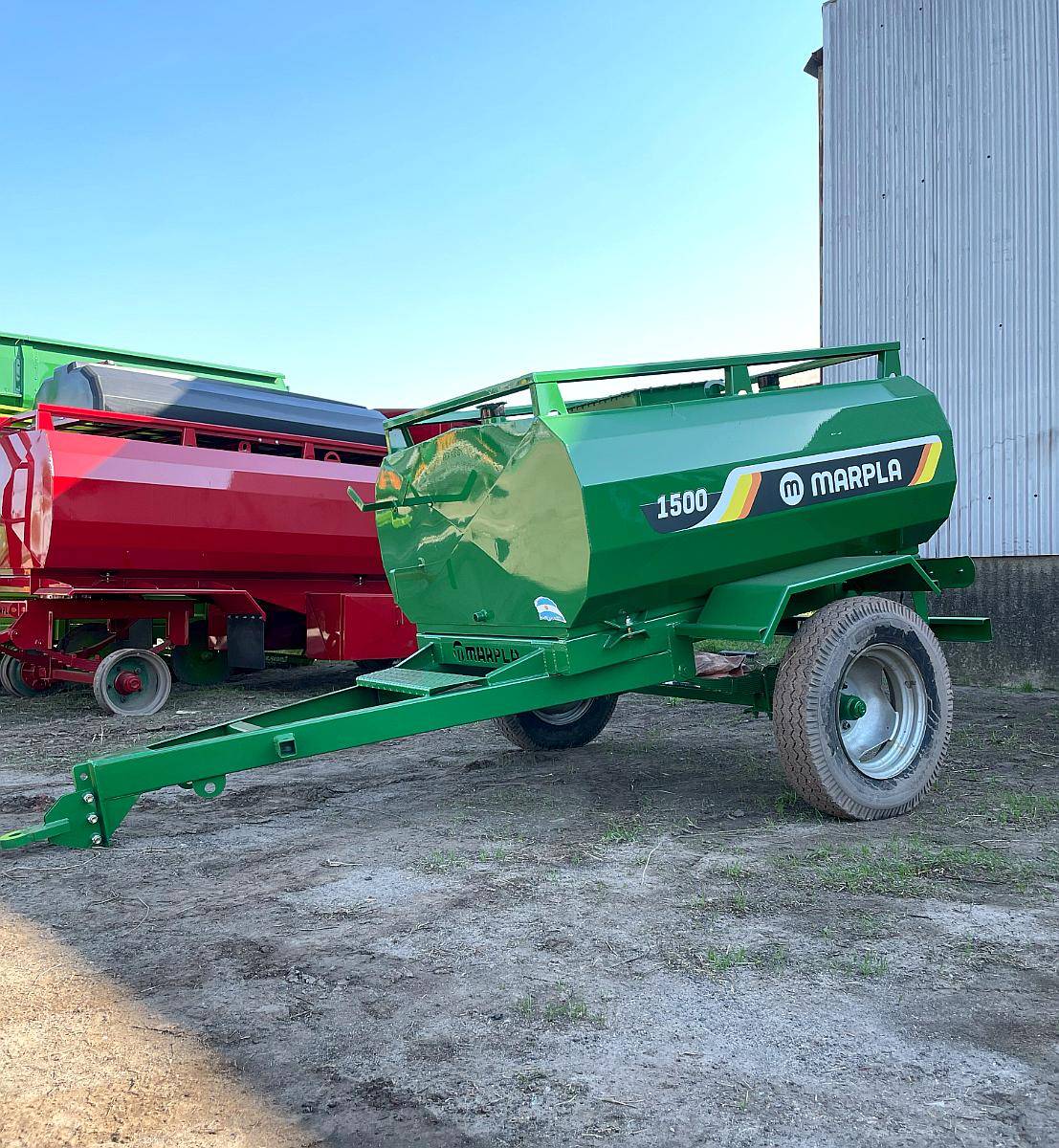 Acoplado Tanque Común 1.500 LT