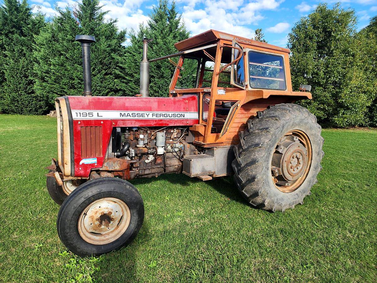 Tractor Massey Ferguson 1195 L