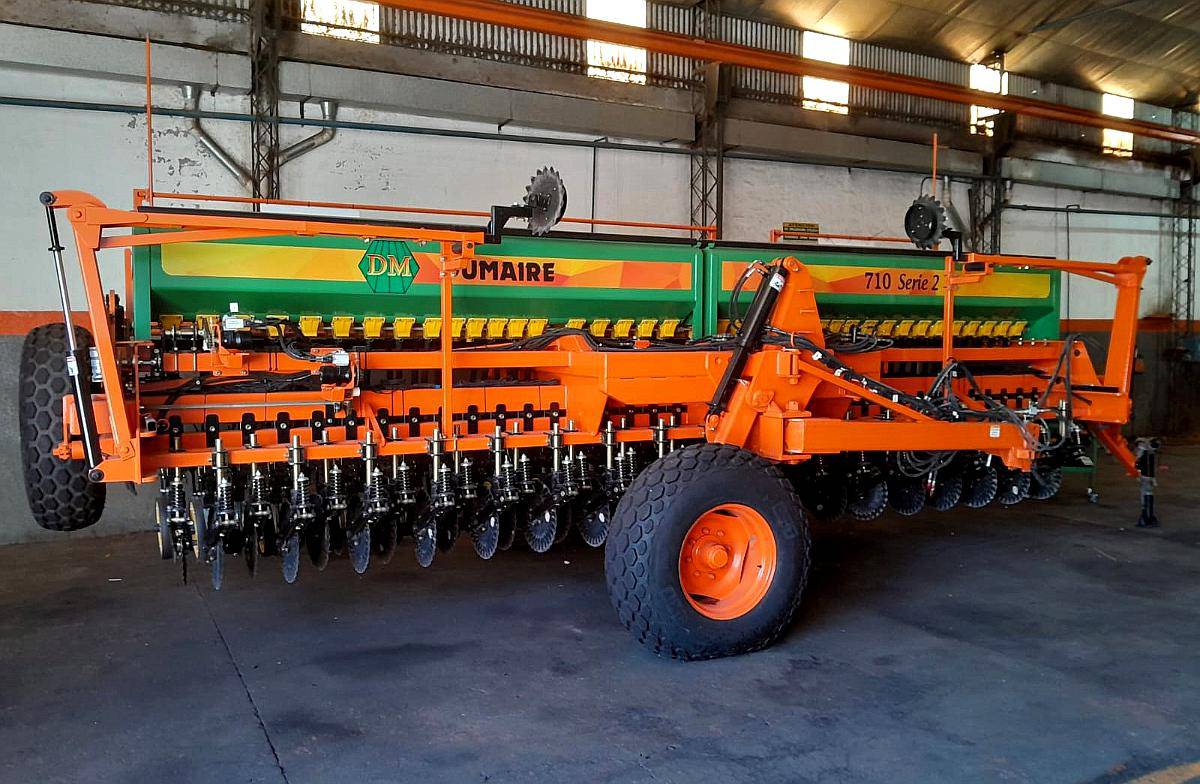 Dumaire 710 Serie 2 de 37 a 19 con Siembra Variable Completa