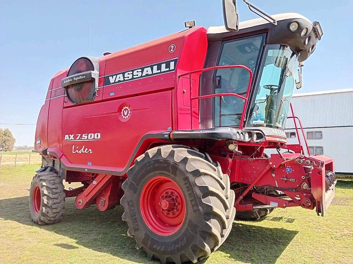 Cosechadora Vassallli AX 7500 Líder 2012