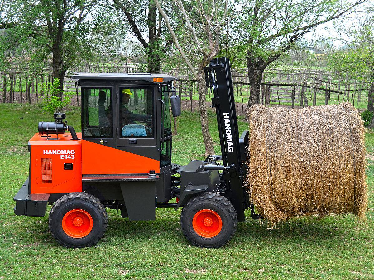 Elevador Articulado Hanomag E143