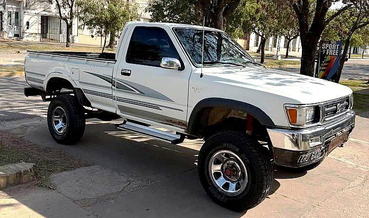 Toyota Hilux SR5 4X4 1994