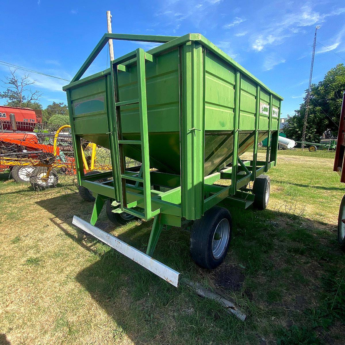 Tolva 4tt Nueva “despintada”