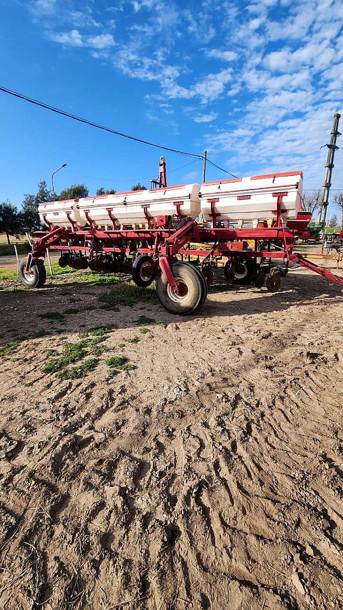 Fertilizadora Incorporadora Chalero de 22 a 35 cm