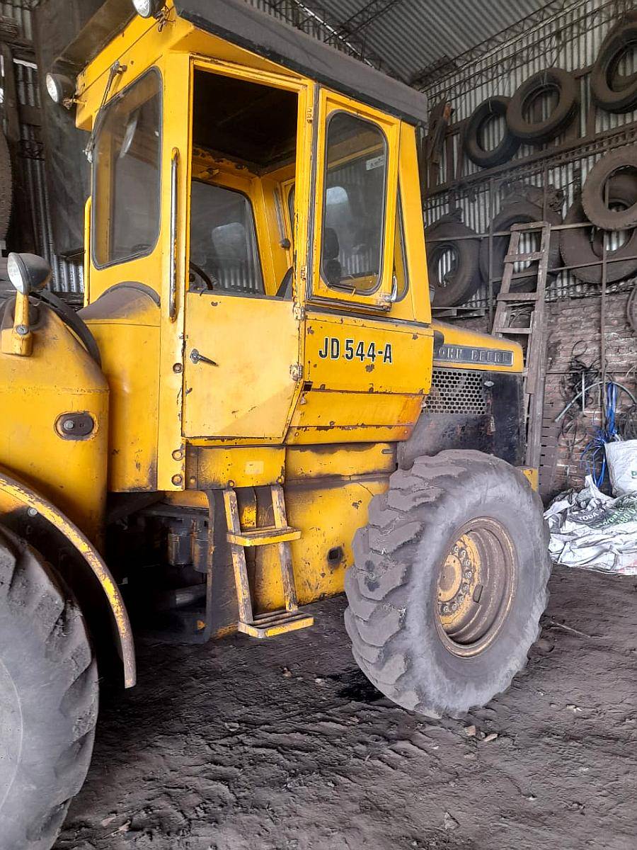 John Deere 544 - a