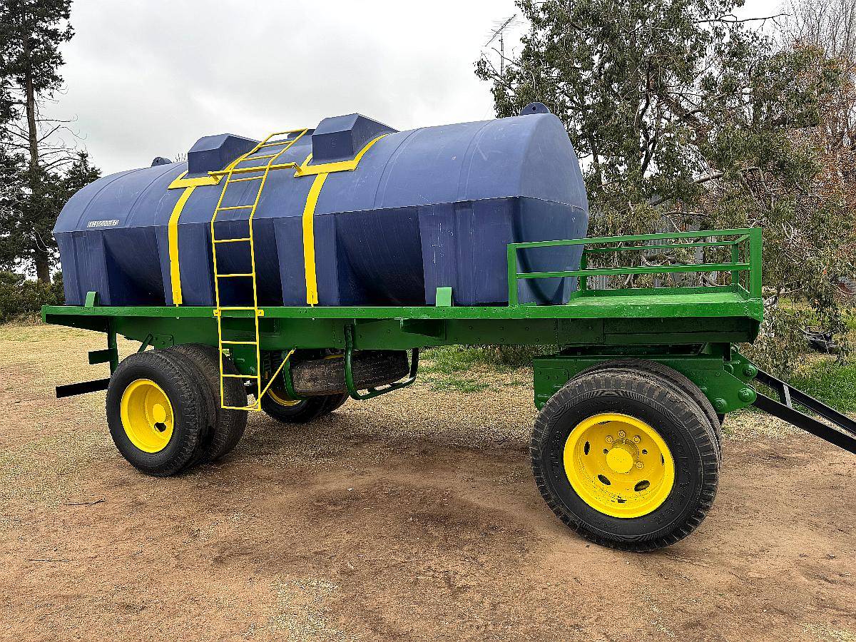 Acoplado Tanque de Agua de 10.000 Lts