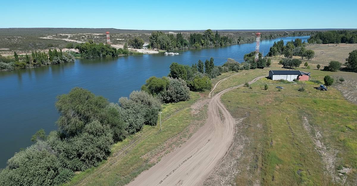 875 Ha Sobre Río Negro – 80 Ha Riego – Campo Mixto