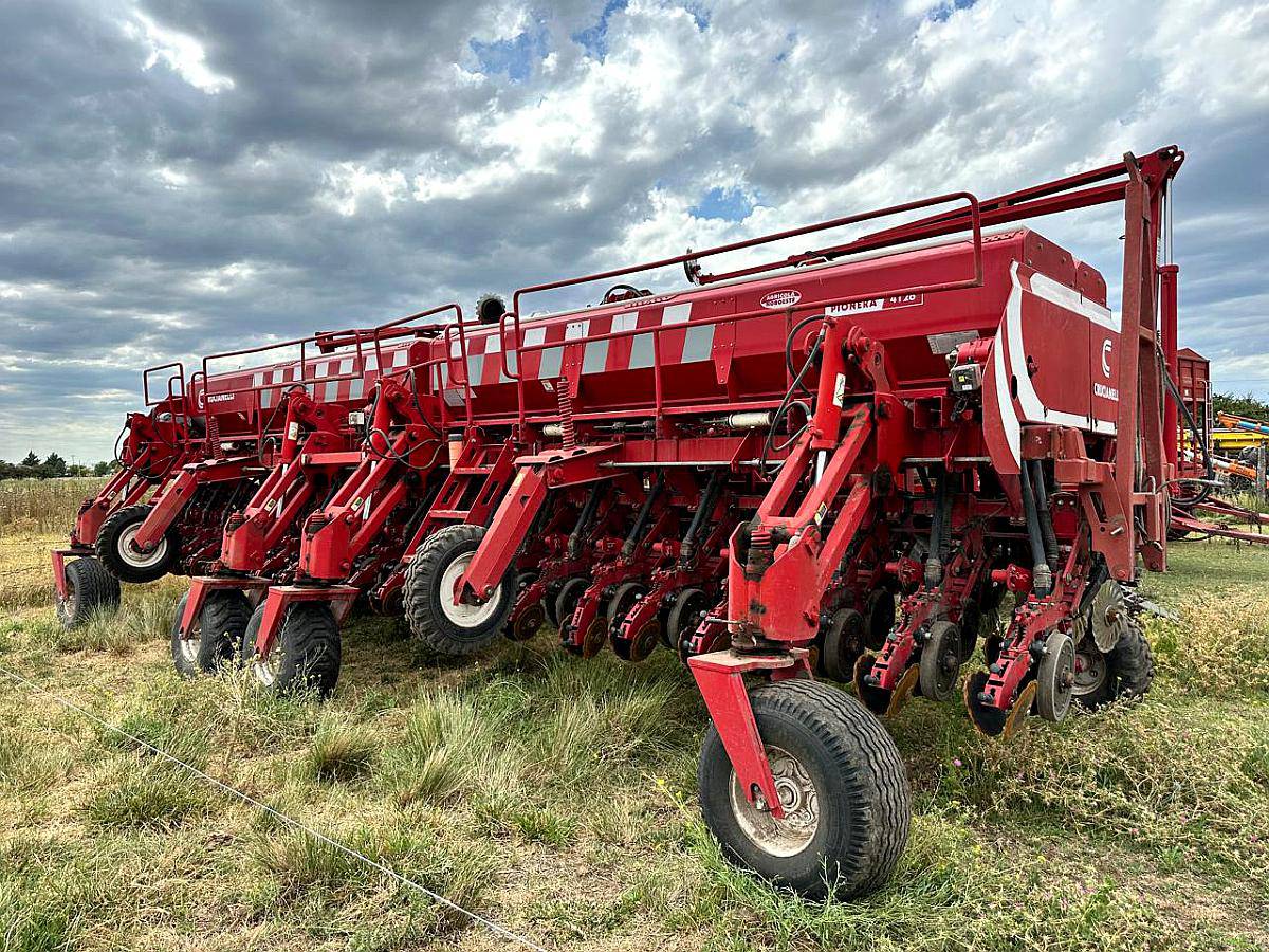 Sembradora Crucianelli Pionera 4126 con Kit Precision Plant.